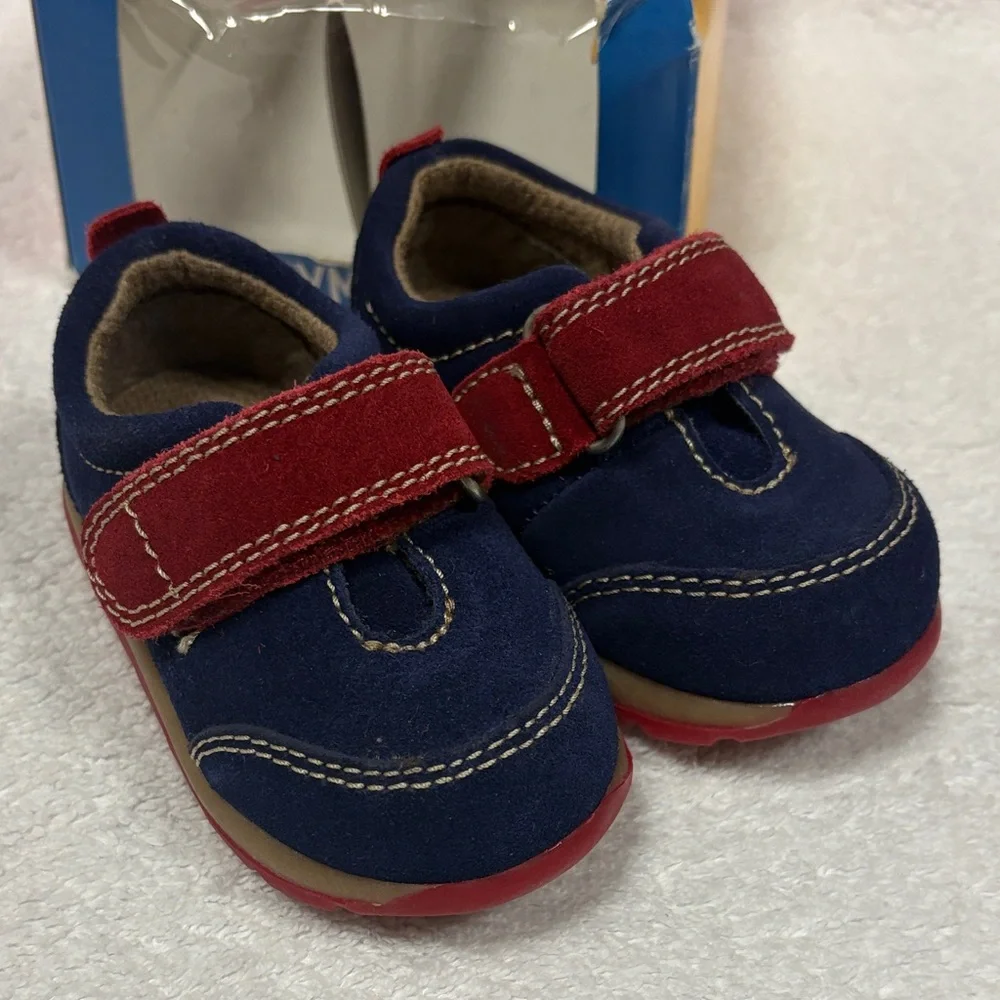 Gymboree Navy and Red Baby Walkers vintage Y2K nwt